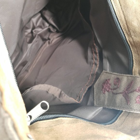 TONI Embroidered | Unique | Large Cross-Body Leather Bag - Picture 13 of 16